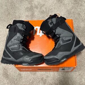 ThirtyTwo TM-2 XLT Diggers Snowboard Boots